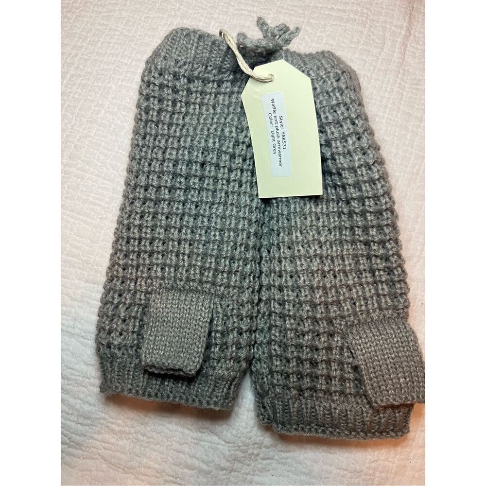 NWT HatAttack Buji Baka Waffle Knit Plush Armwarmer